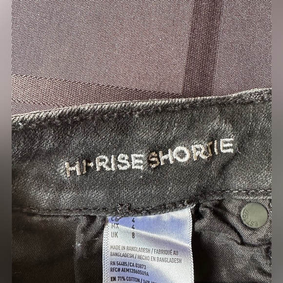 American Eagle Outfitters  hi rise shortie in black/ size 4 like new - Picture 5 of 8
